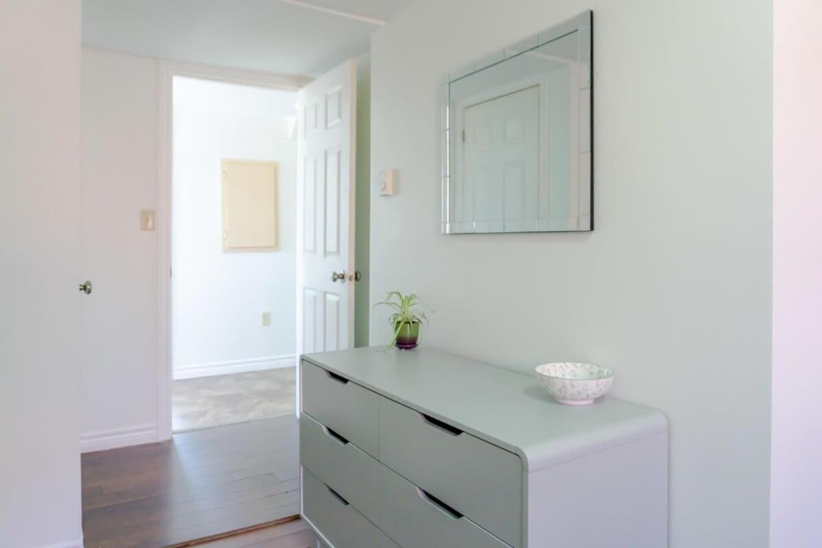 Amazing Location In Saint John 2 Bedroom Modern Parking New Eksteriør bilde