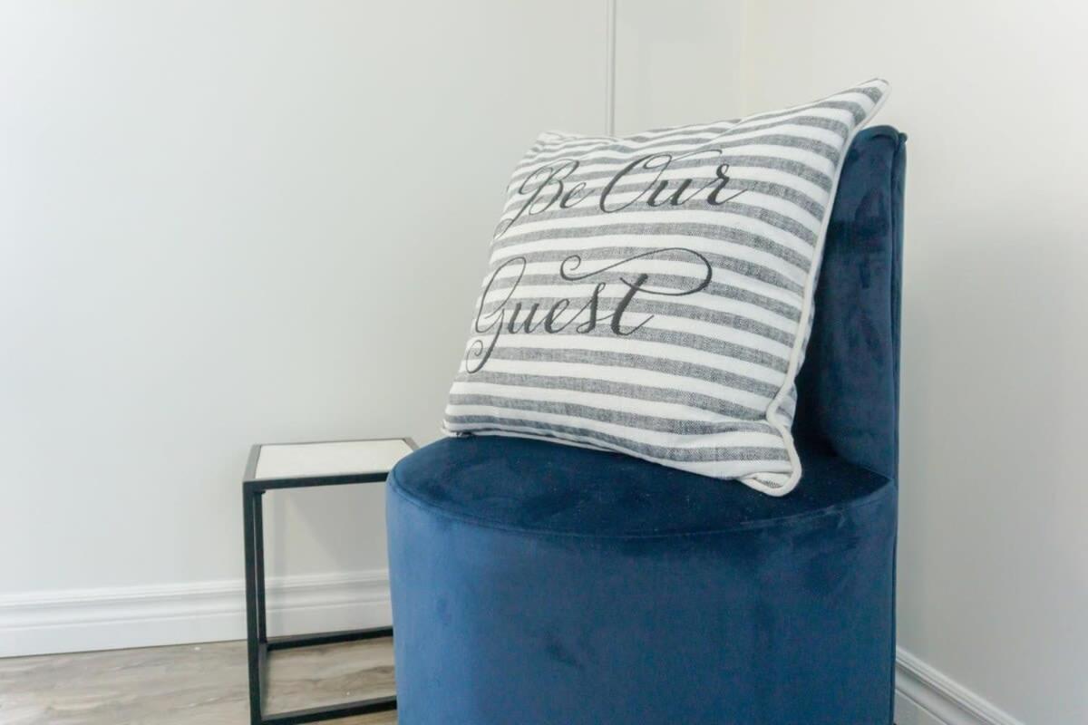 Amazing Location In Saint John 2 Bedroom Modern Parking New Eksteriør bilde