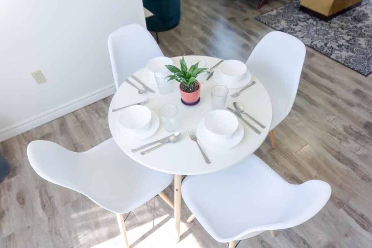 Amazing Location In Saint John 2 Bedroom Modern Parking New Eksteriør bilde