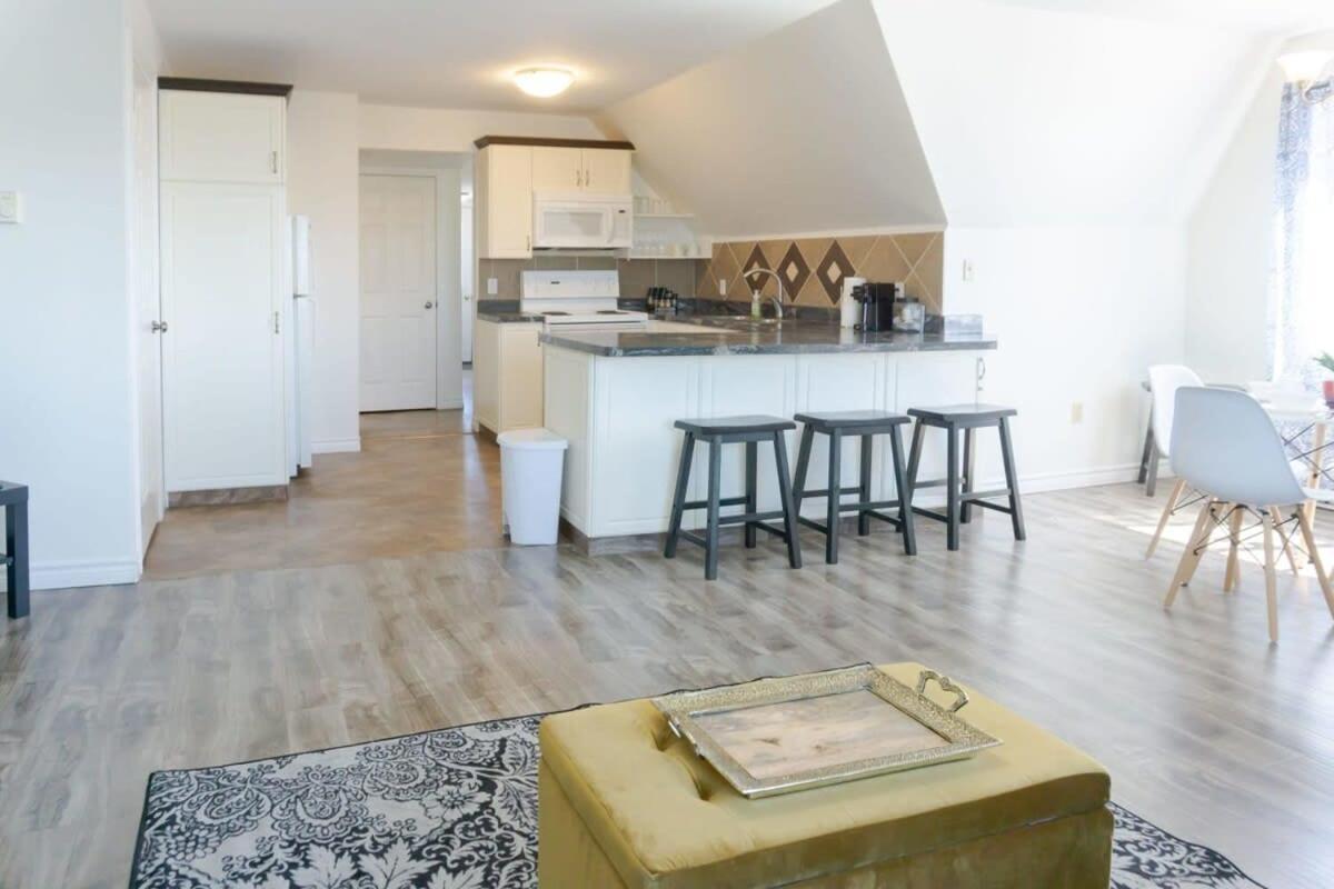 Amazing Location In Saint John 2 Bedroom Modern Parking New Eksteriør bilde