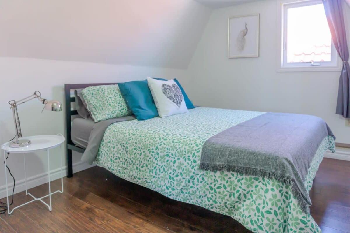 Amazing Location In Saint John 2 Bedroom Modern Parking New Eksteriør bilde