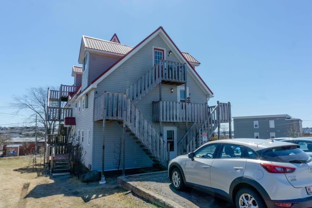 Amazing Location In Saint John 2 Bedroom Modern Parking New Eksteriør bilde